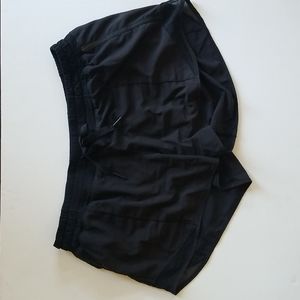 Lululemon Hotty Hot High Rise Short 4" Size 8 Black